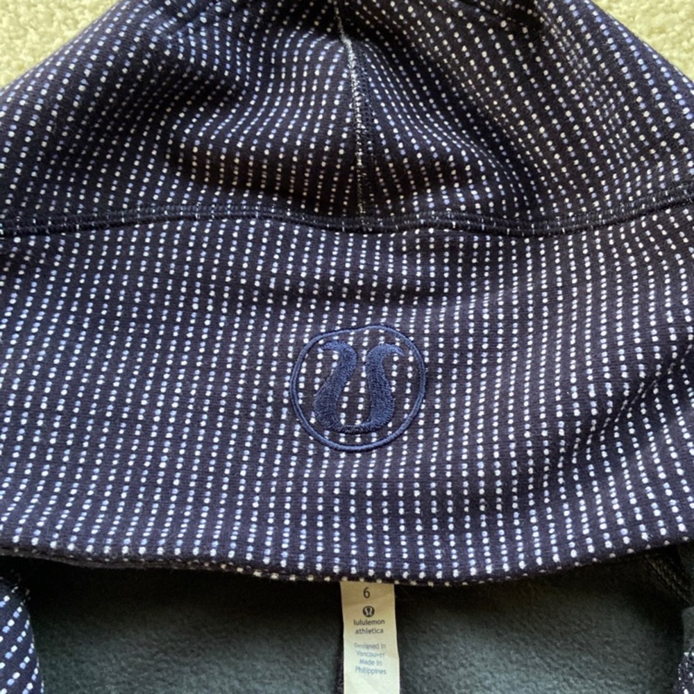 Like new Lululemon Scuba hoodie - Picture 10 of 12